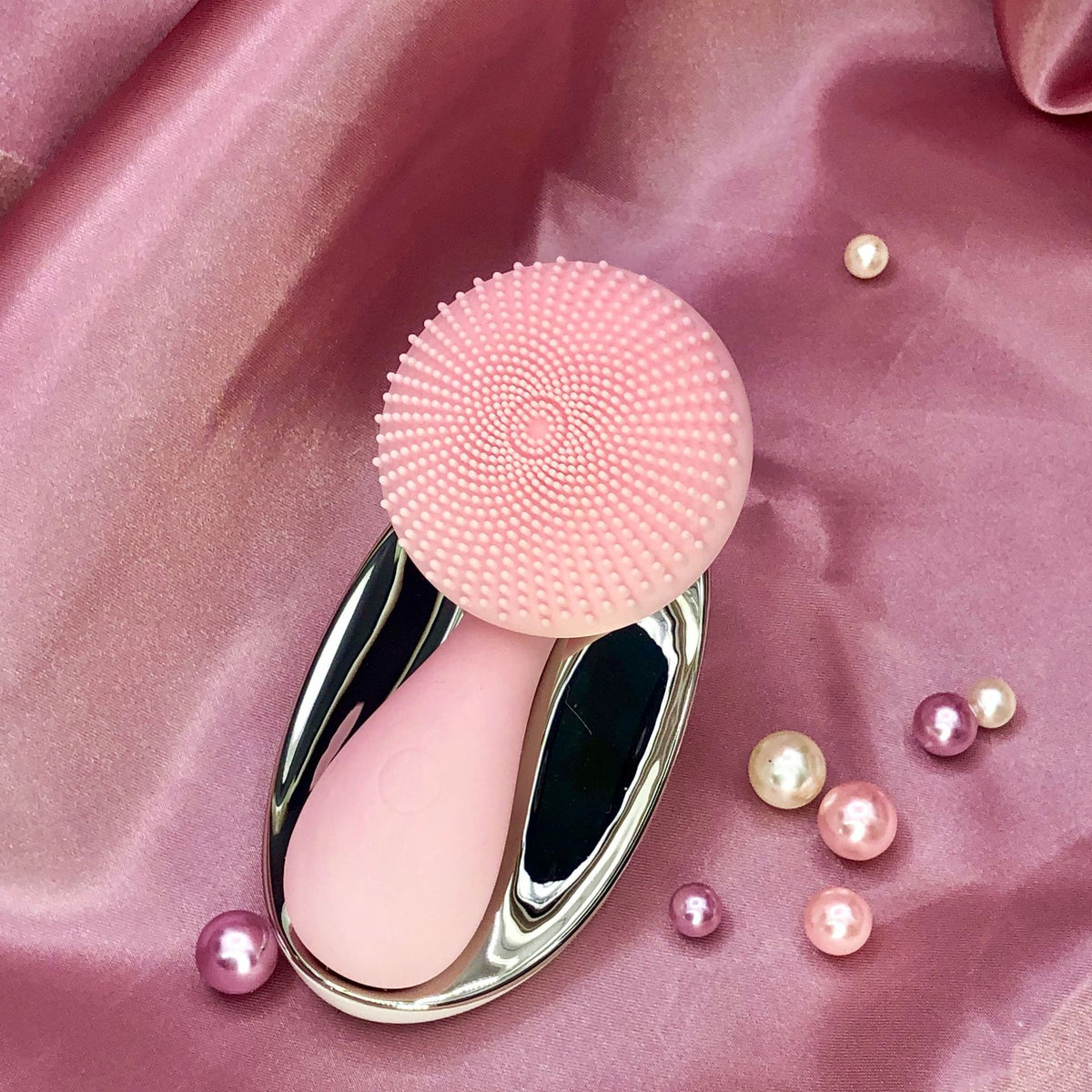 Magnetic Beads Rotating Rubbing Massage Sonic Silicone Facial Cleanser Multi-function Face Brush Small Ruyi Facial Cleanser Wireless Charging